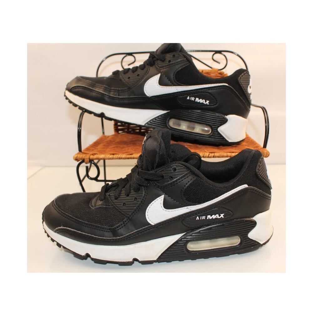 Nike Air Max 90 Women’s Black & White Sneakers – Size 9 - Picture 6 of 9